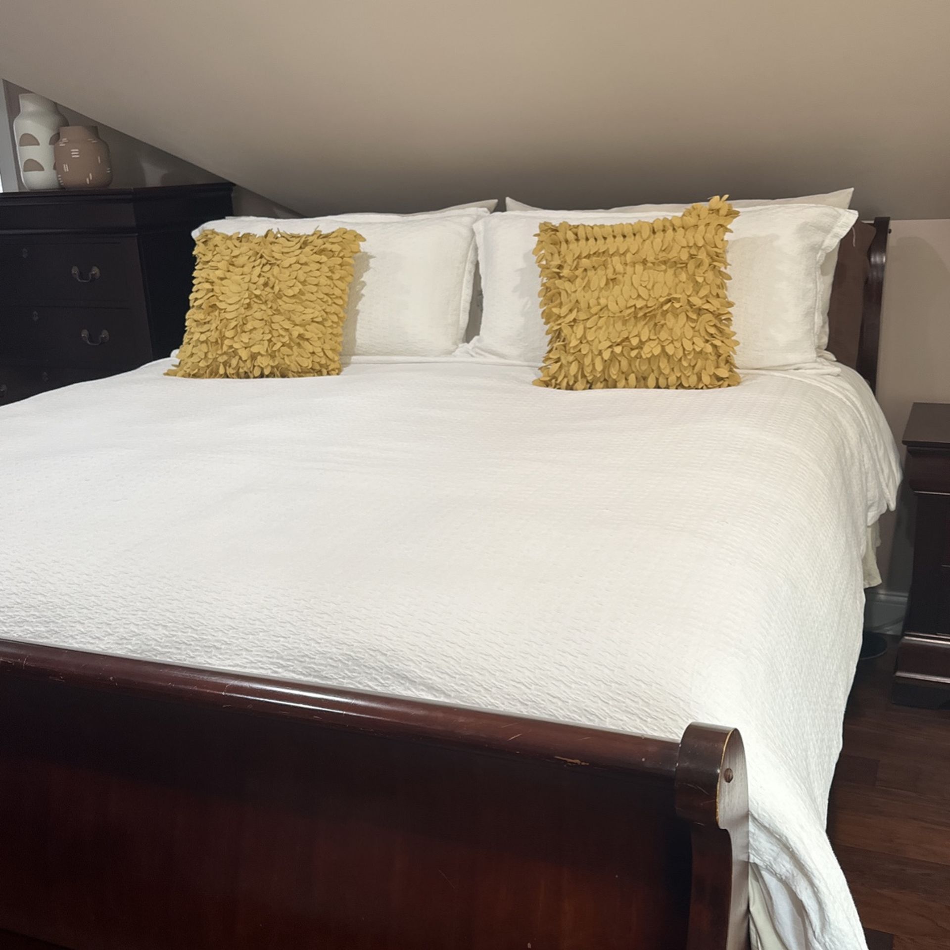 Dark Brown Wooden King Size Bed Frame 