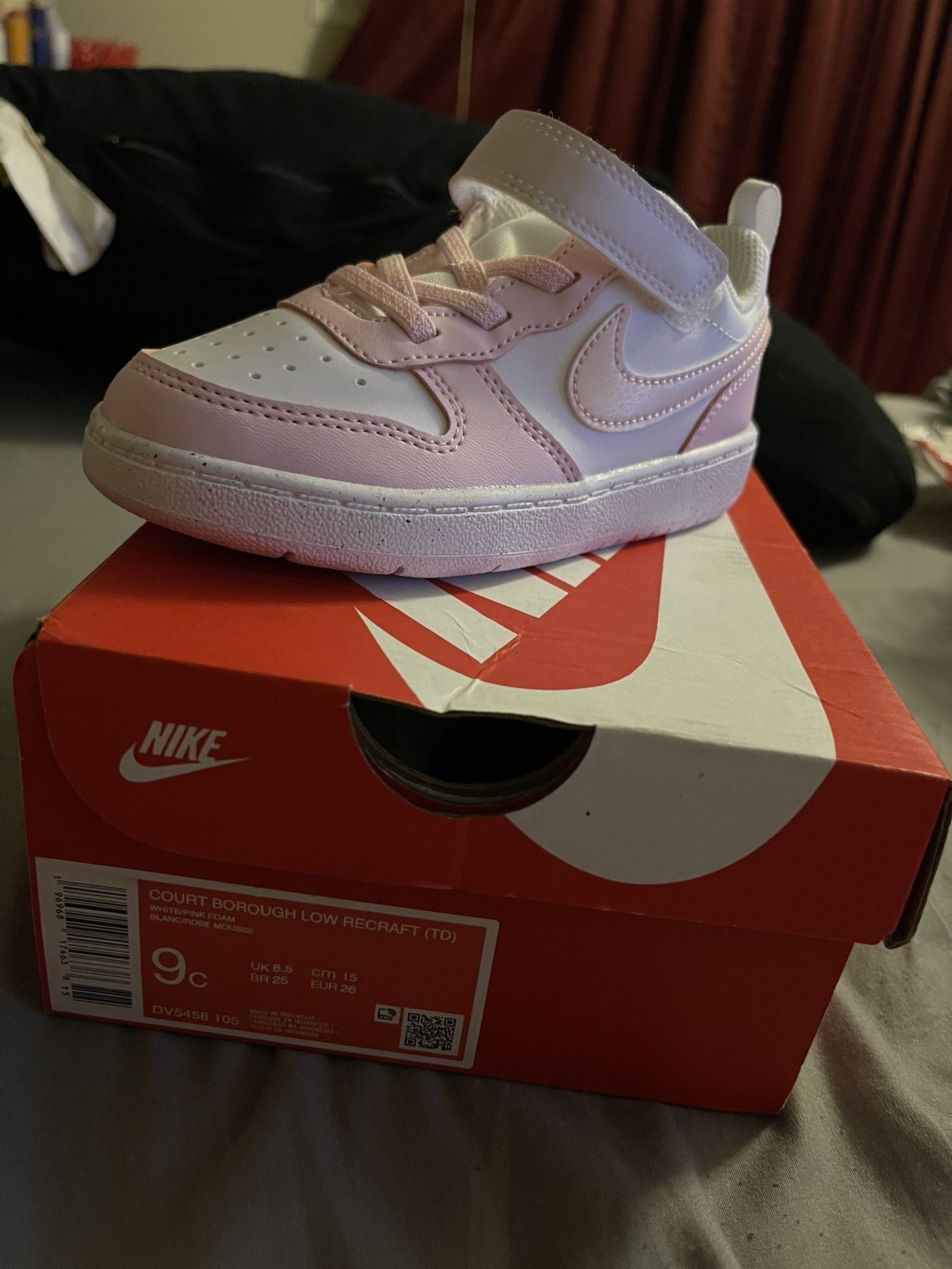 Girls Nikes