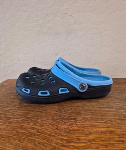 Aqualite PU Clogs Lightweight slip-on sandals
Boy's Size US 7