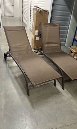 Outdoor Chaise Lounge Set of 2 with Wheels