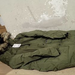 Women's Parka Jacket, Size Medium