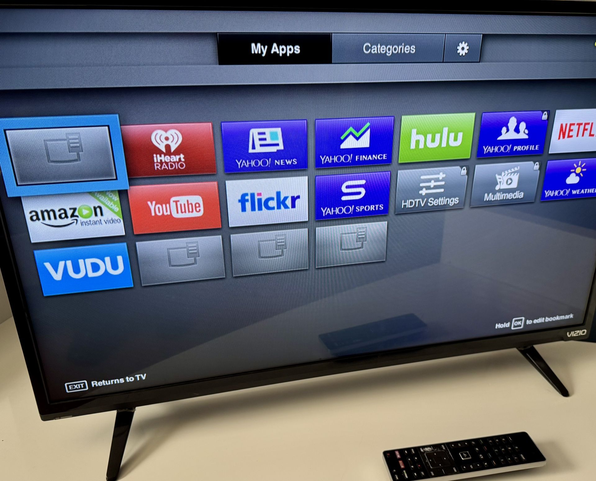 Vizio 32in Full HD 1080p Smart TV