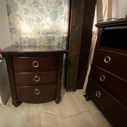 Nightstand, cherry brown, like new