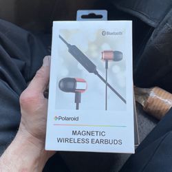 Magnetic Wireless Earbuds