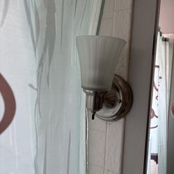 Bathroom, Light Fixtures