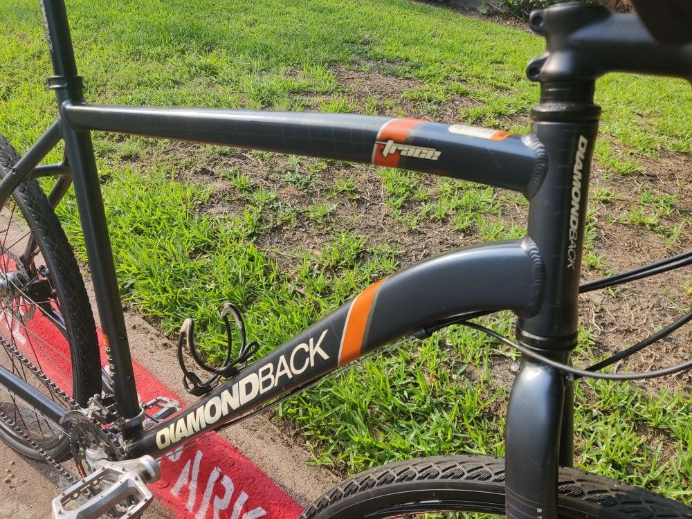 diamondback trace hybrid bike