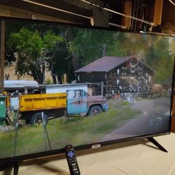 TCL 43" 4K ROKU SMART TV W VOICE CAPABILITY