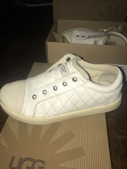 Ugg girls tennis shoes
