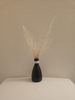 Pampas grass mini vase