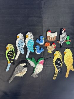 Vintage Plastic Canvas, Yarn Magnets Of Various Birds 22 Pieces - Berwyn Pick Up