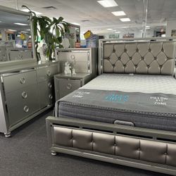 Limited Time Offer🤑Stunning Champagne 5pc Bedroom Set Available Great Deal Only $1299