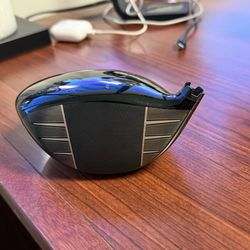 Titliest GT2 RH driver head excellent condition 10.0 No headcover
