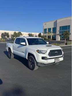 2018 Tacoma trd sport
