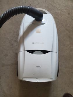 Kenmore Vacuum Canister Cleaner