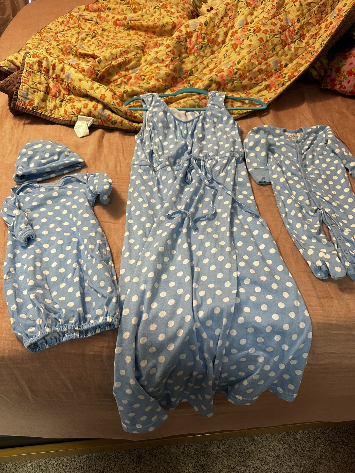 Like New Baby Be Mine Labor Gown And Swaddle