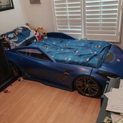 Corvette Twin Bed (No Mattress)