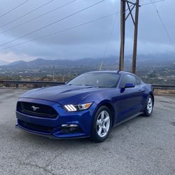 2017 Mustang V6