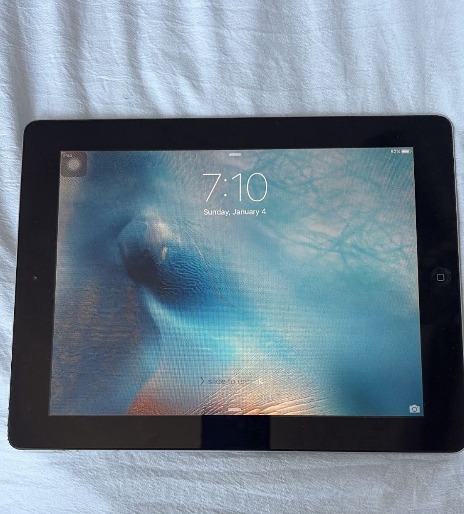 ipad Gen 2 16 GB Space Grey (UNLOCKED)