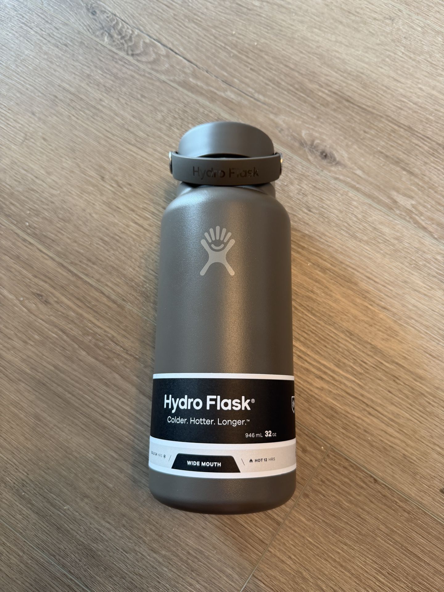New Hydro Flask 32oz