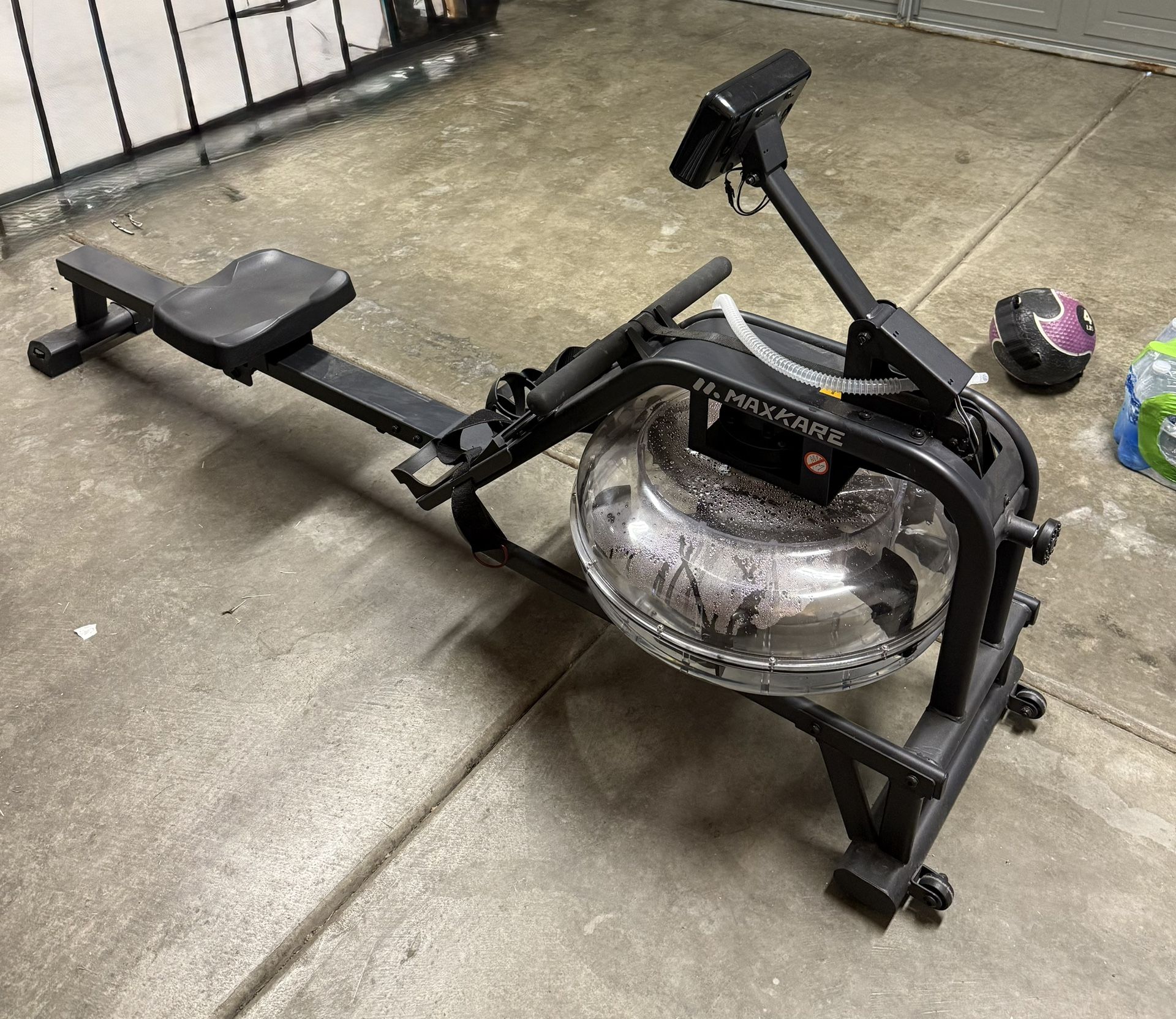 MaxKare Water Rowing Machine + Seat Cushion