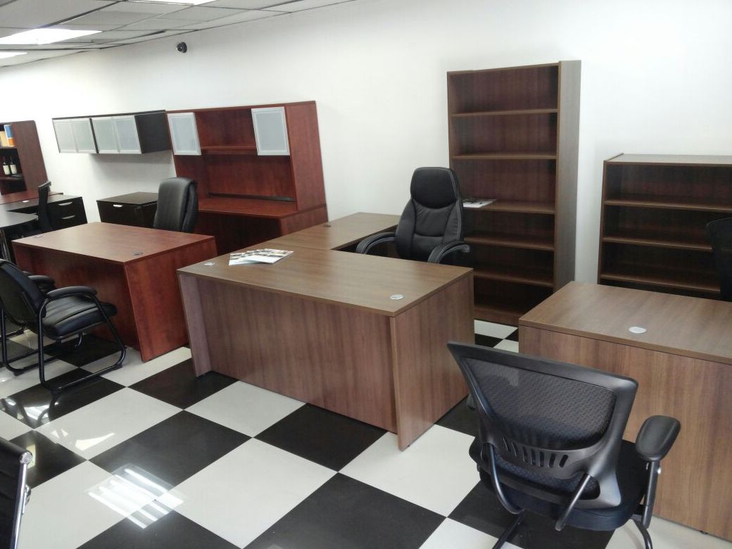 GABLES OFFICE FURNITURE SHOWROOM 5935 SW 8 ST. MIAMI 33144 for Sale in
