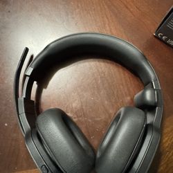 Garmin Dẽzl Headset 200, 2-in-1 Premium Trucker Headset…