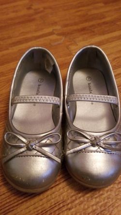 Size 7 toddler girl shoes