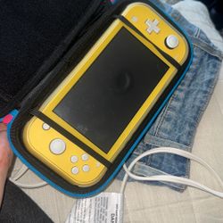 Nintendo Switch Lite 