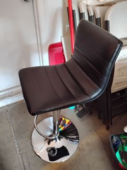 BARSTOOL