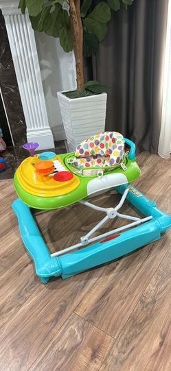 Walkers For Baby’s Looks Like New