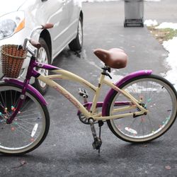 Cruiser Bike with Basket