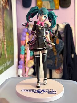 Hatsune Miku Figurine (SEGA)