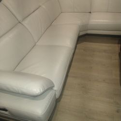 SECTIONAL GENUINE LEATHER RECLINER ELECTRIC WHITE COLOR.. DELIVERY SERVICE AVAILABLE ✅🚚💥