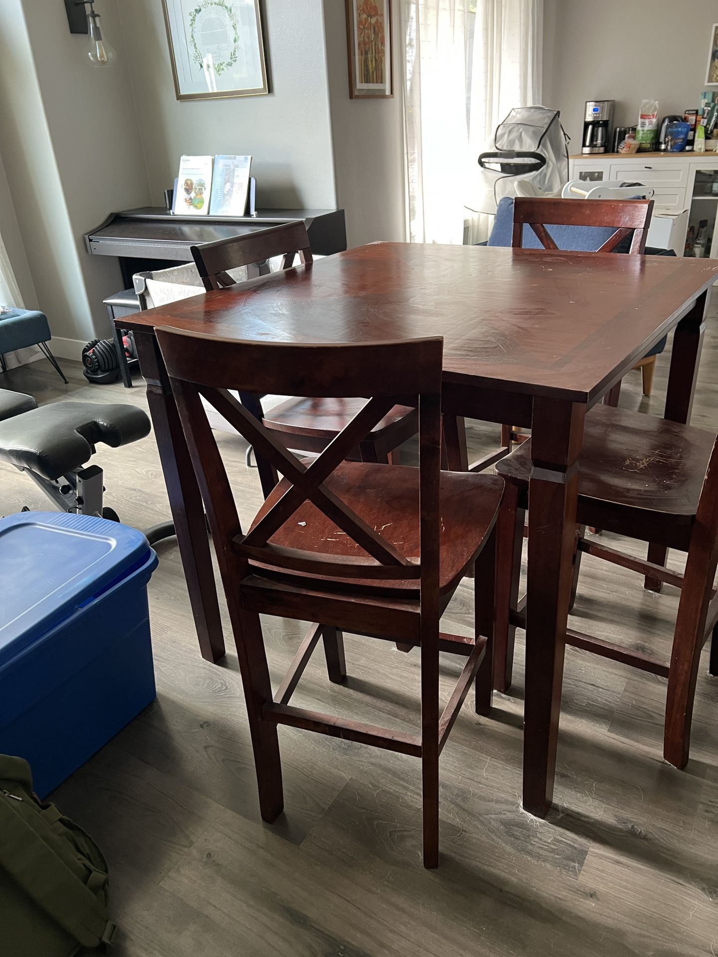 Kitchen Table + 4 Chairs 
