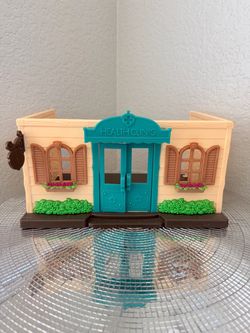 Toy Health Clinic Playset Building