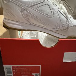 Brand new Nike GATO indoor soccer sneakers 9.5 Men