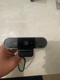 4 K Webcam with HDR and Active Noise Cancelling Microphones