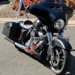 2017 Harley Davidson Street Glide 