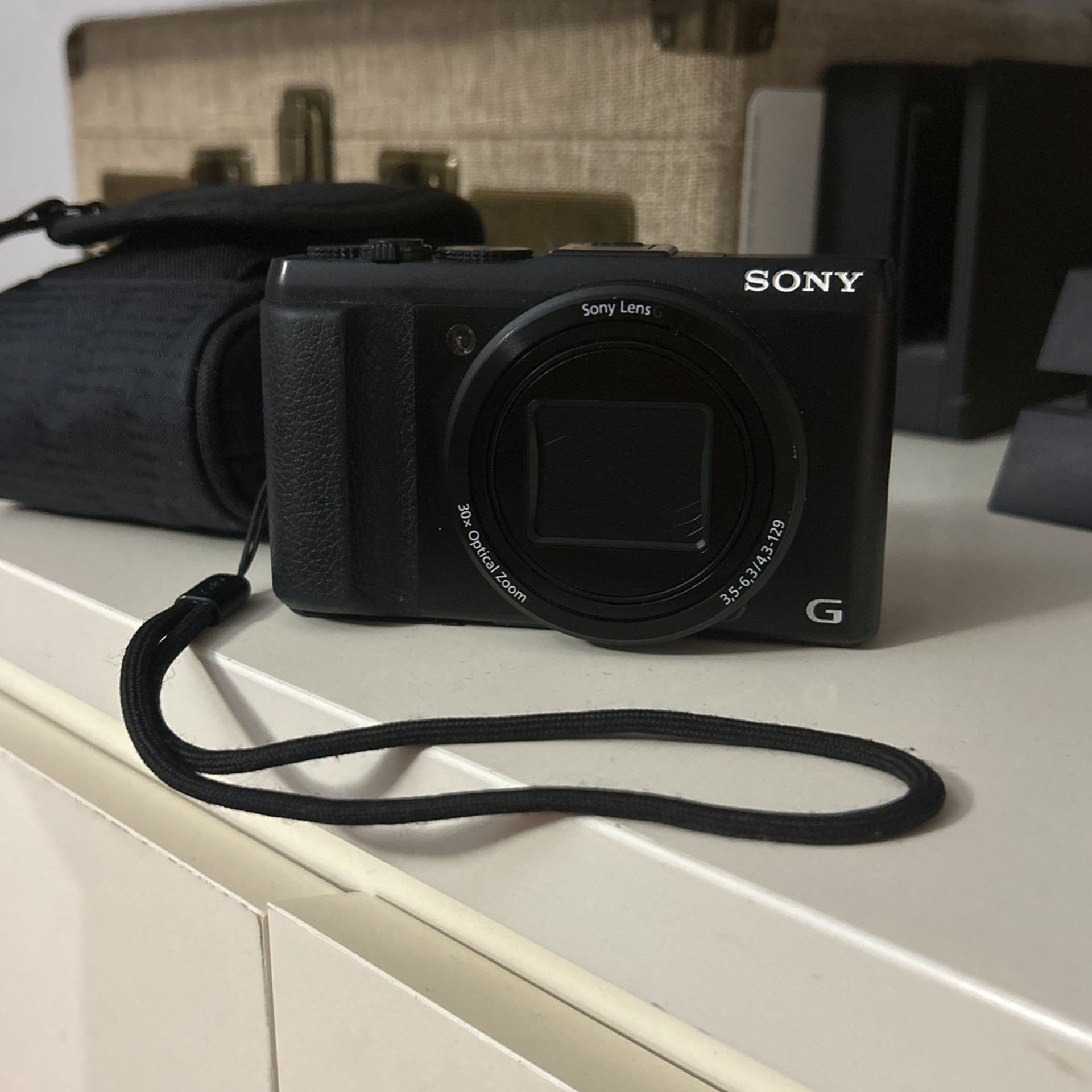 Sony DSC-hx50v Digital Camera