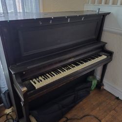 Old Piano