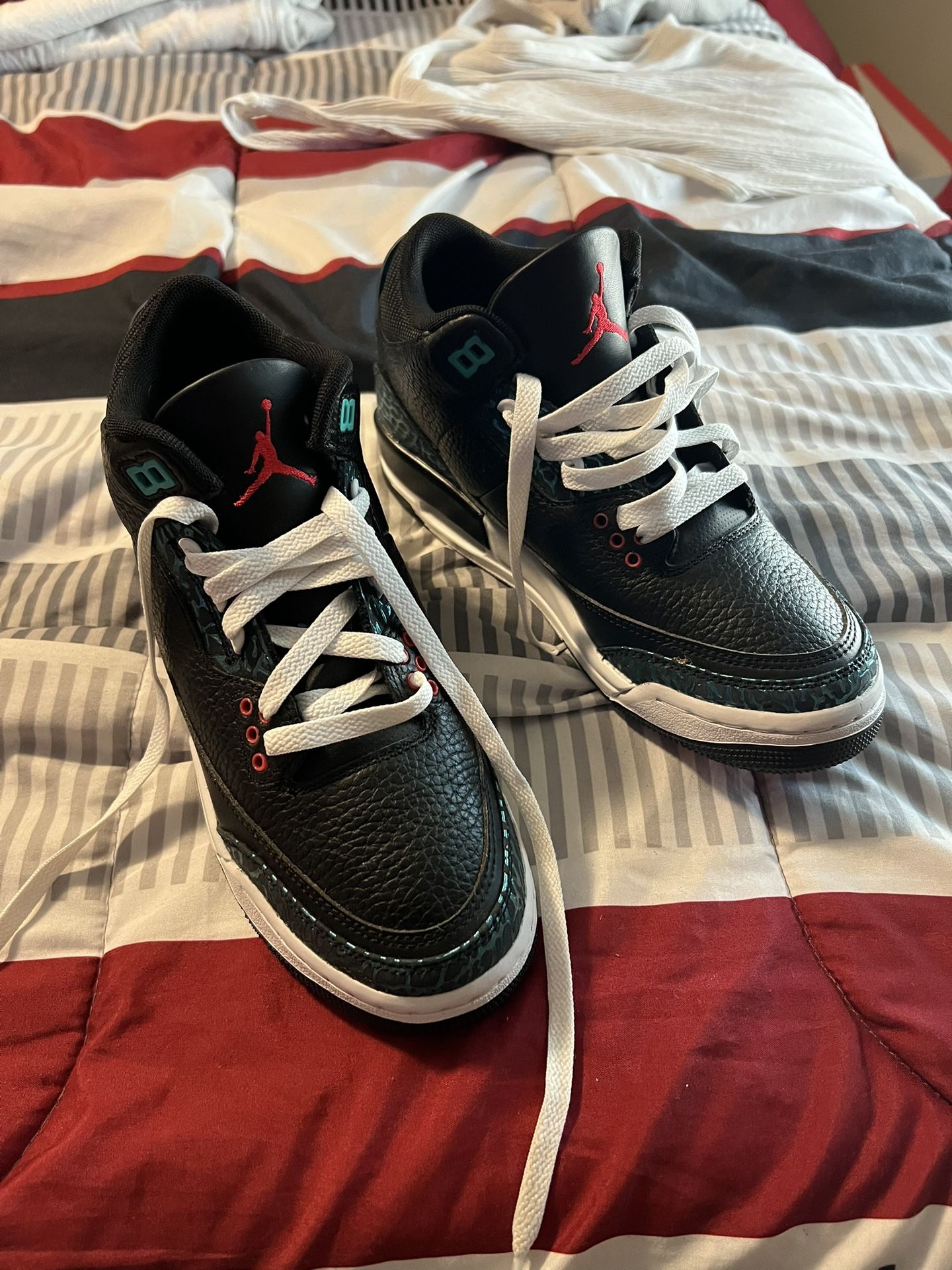 Air Jordan 3s Sz 6y