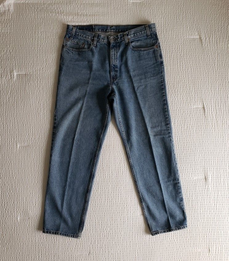 VINTAGE LEVI'S 550 Men's Relax Fit Acid Wash Jeans (38x32) Med Blue