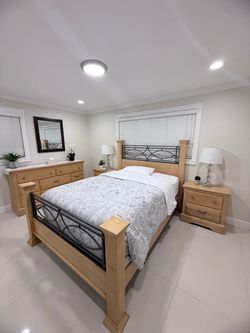 Queen Bedroom Set
