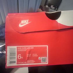 Nike Dunk Low