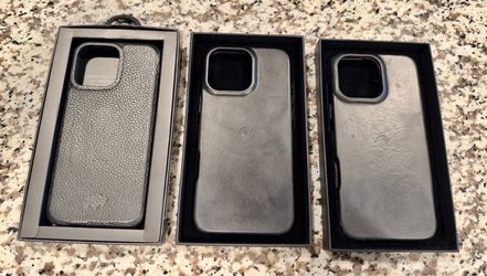Bullstrap Black Leather iPhone Cases