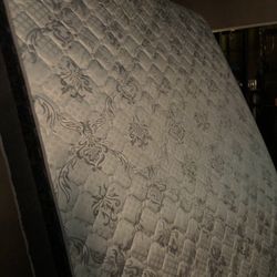 NEW FIRM KING MATTRESS with Box Springs 