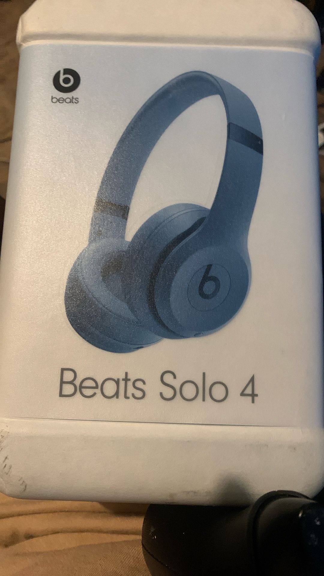 Beats Solo 4