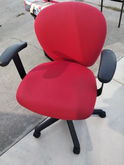 Red constable chair clean almost new