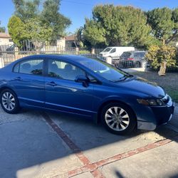 2009 Honda Civic EX. Clean Title. One Owner. Excellent Condition