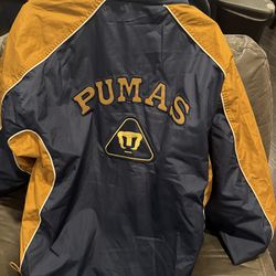 Chamarra de pumas